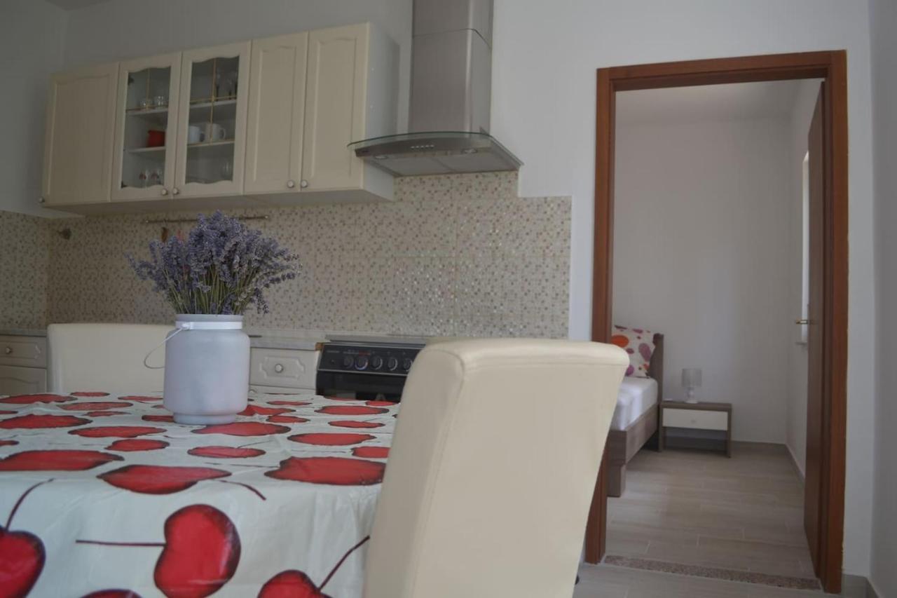 Apartment Rafael Pag Town Bagian luar foto